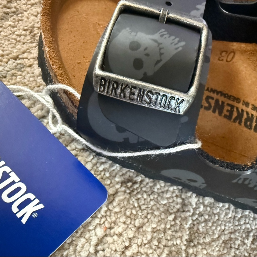 Birkenstock Kids Black Skull-Print Two-Strap Sandals - Picture 3 of 5